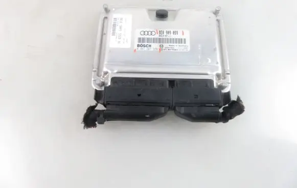 Audi A4 S4 B6 8E 8H Engine control unit/module 0261207579 8E0909059