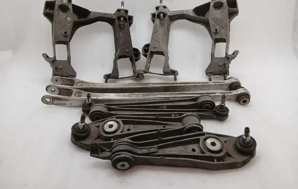 Porsche Boxster 987 Rear subframe 98733105104 98733105204