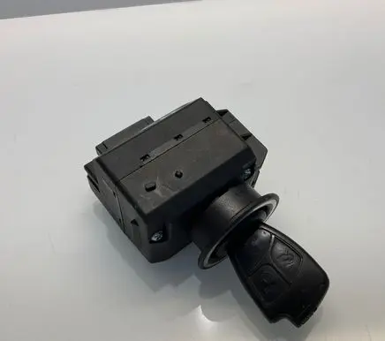 Mercedes-Benz CLS C219 Ignition lock 2115452508 7011430151606127 A2115452508