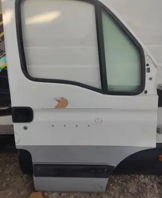 Iveco Daily 45 - 49.10 Front door