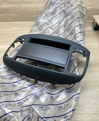 KIA Rio Dashboard center trim panel 847401E500S1 961261G100