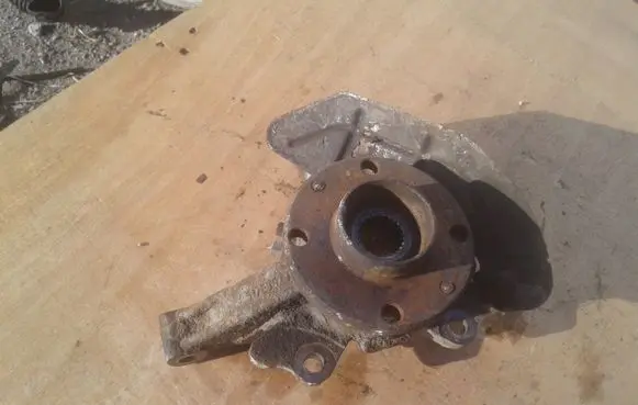 Fiat Doblo Front wheel hub