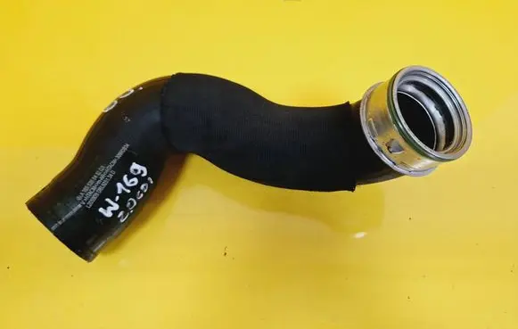 Mercedes-Benz A W169 Air intake hose/pipe A1695280482