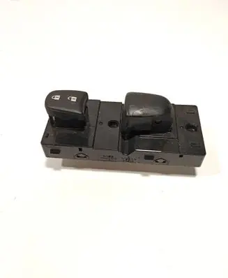 Nissan Qashqai Central locking switch button 
