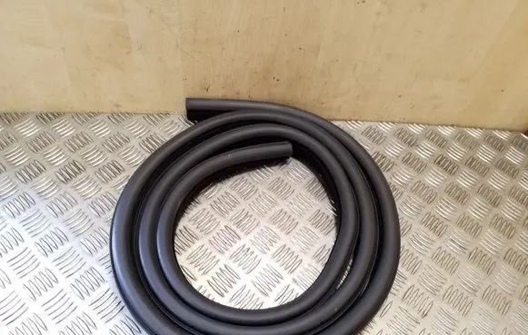 Front door rubber seal