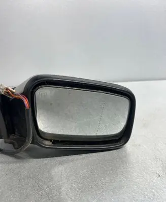 Front door electric wing mirror