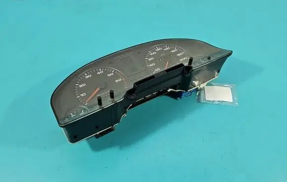 Speedometer (instrument cluster)