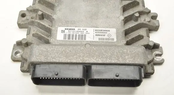 Dacia Logan I Engine control unit/module ECU 8200636605