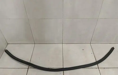Ferrari Purosangue Rubber seal front coupe door window
