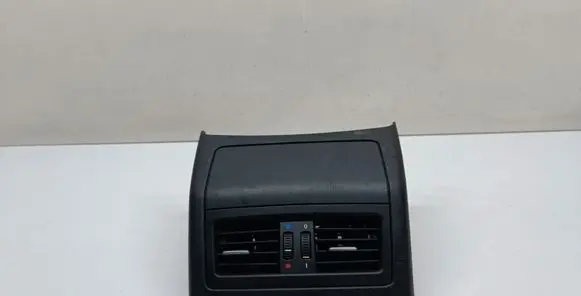 BMW 3 E90 E91 Rear air vent grill 7132381 51167132381