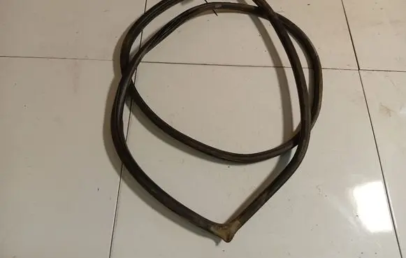 Nissan Tiida C11 Rubber seal rear door 
