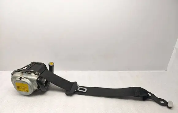 Mercedes-Benz GLC X253 C253 Rear seatbelt 34134621E 34208009C