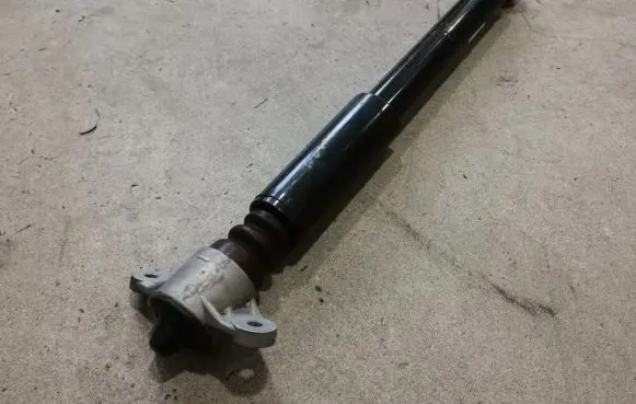 Hyundai Kona I Rear shock absorber/damper 55300CM000