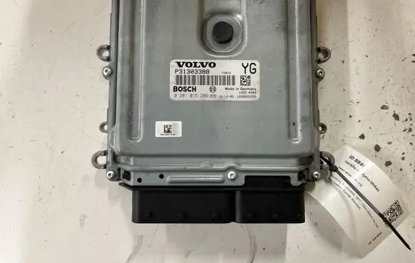 Volvo XC60 Engine control unit/module P31303388 1039S33755 0281015286