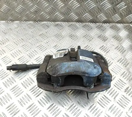 Peugeot 2008 I Front brake caliper 9677584680
