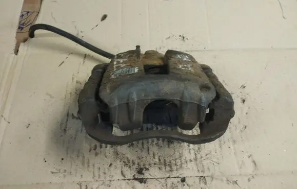Peugeot 307 Front brake caliper