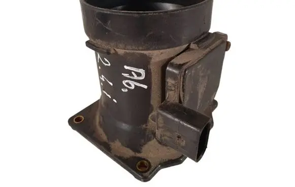 Audi A6 S6 C5 4B Mass air flow meter 078133471E AFH7008D