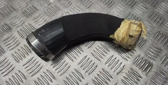 Intercooler hose/pipe