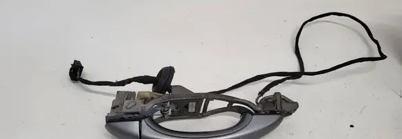 Volkswagen Touareg I Front door exterior handle 7L0837886A