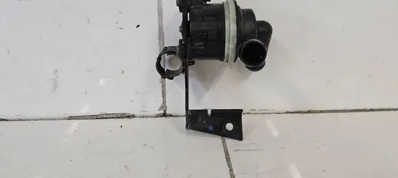 Audi A5 8T 8F Electric auxiliary coolant/water pump 03L965561A 12402100401