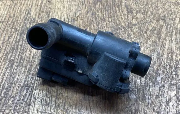 Porsche Macan (95B) Electric auxiliary coolant/water pump 7PP819810A