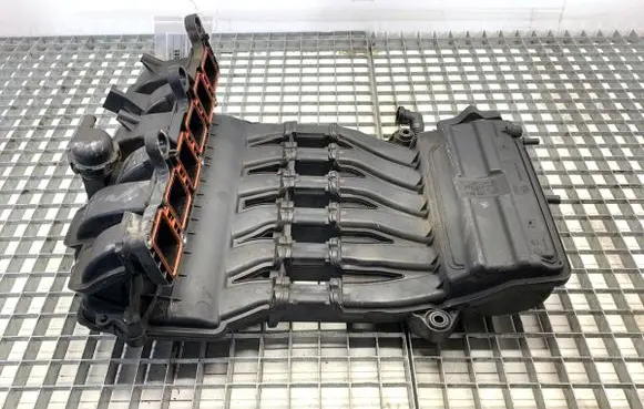 Volkswagen Touareg II Intake manifold 03H133201AE