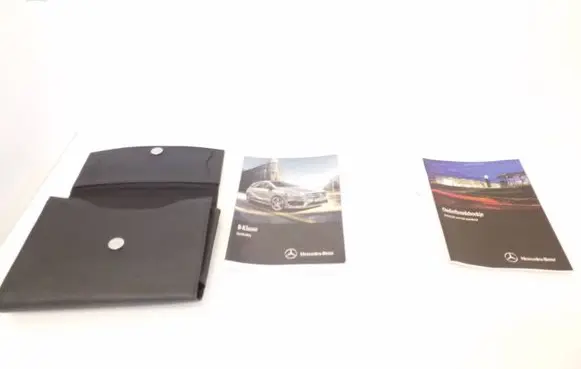 Mercedes-Benz B W246 W242 Owners service history hand book 