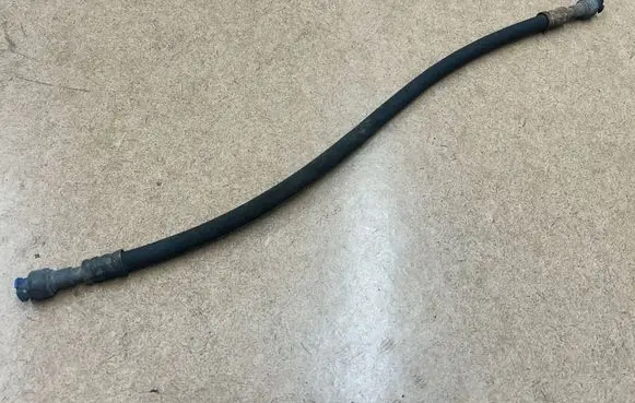 BMW 3 E46 Fuel line pipe 13317513482 7513482