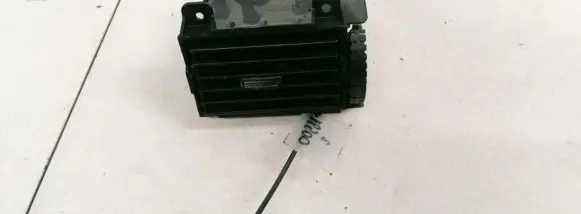 Nissan X-Trail T30 Dash center air vent grill 687608H600