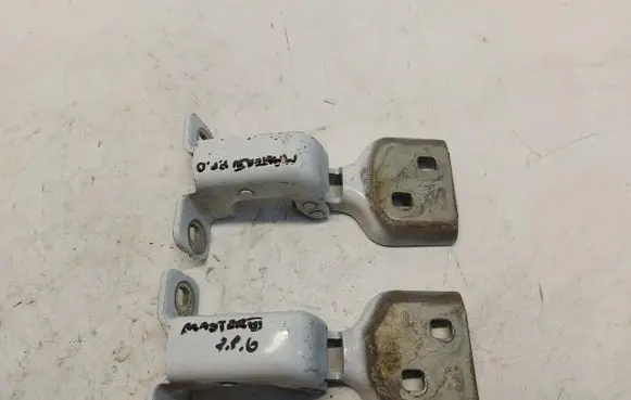 Renault Master III Front door lower hinge MAS3