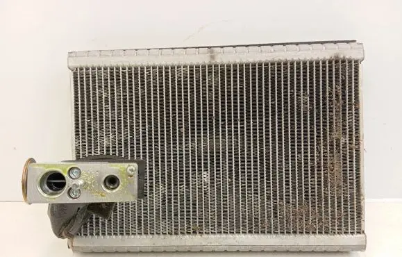 Peugeot 3008 II Air conditioning (A/C) radiator (interior) A31101900