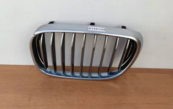 BMW 7 G11 G12 Front bumper upper radiator grill 51137357011
