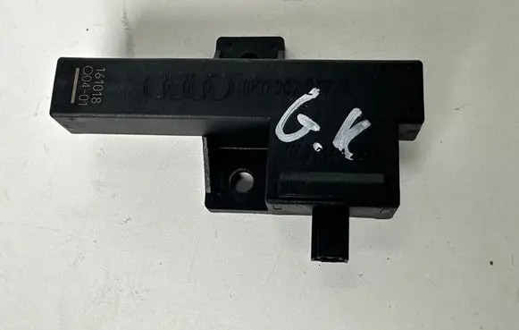 Audi A7 S7 4G Keyless (KESSY) go control unit/module 8K0907247