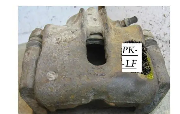 Renault Laguna I Front brake caliper A5697