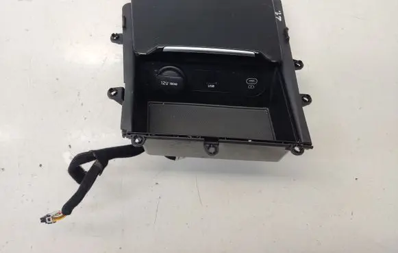 KIA Ceed Car ashtray 84675JBB0 84624CRAA0 JME033149
