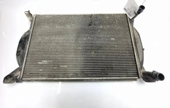 Audi A4 S4 B6 8E 8H Coolant radiator