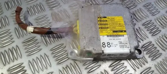 Toyota Avensis T250 Airbag control unit/module 8917005160 89170-05160