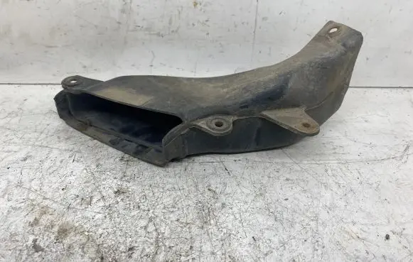 Opel Zafira A Air intake duct part 90581479