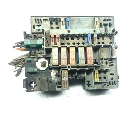 Citroen Berlingo Fuse module 9628024480 N632122112 3115904