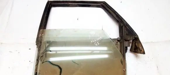 Audi 100 S4 C4 Rear door window/glass frame 