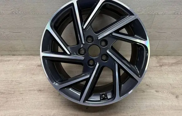 Hyundai i30 R18 alloy rim 52910G4800