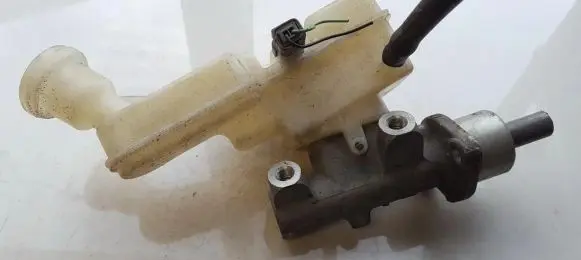 Nissan Note (E11) Master brake cylinder 46090ax600