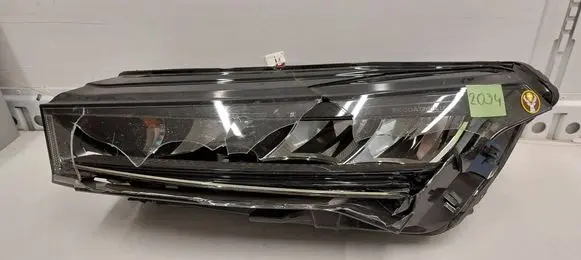 Skoda Enyaq iV Headlight/headlamp 5LB941015F 1EX01477371