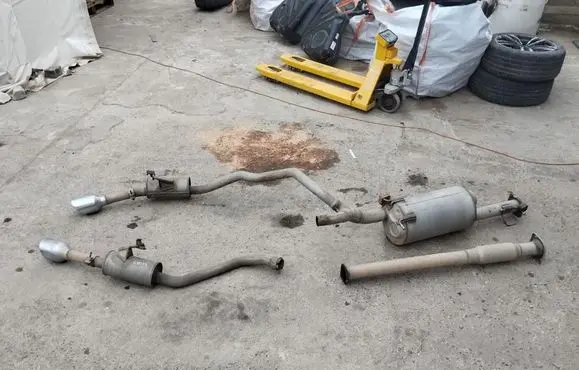Muffler/silencer