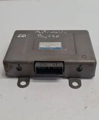 Mitsubishi Pajero Other control units/modules MC856830 K8T73075 4825