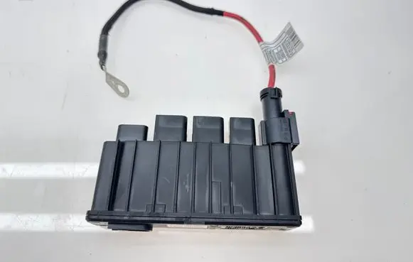 BMW 1 F40 Current control relay 8661071 18576710 P00156349