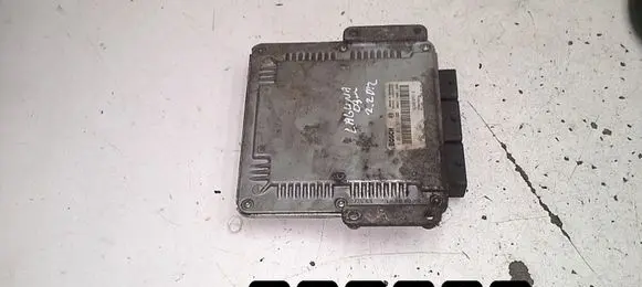 Renault Laguna II Engine control unit/module 2200dci 0281011571 8200309318