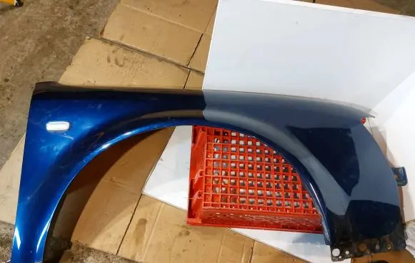 Audi A6 S6 C5 4B Fender