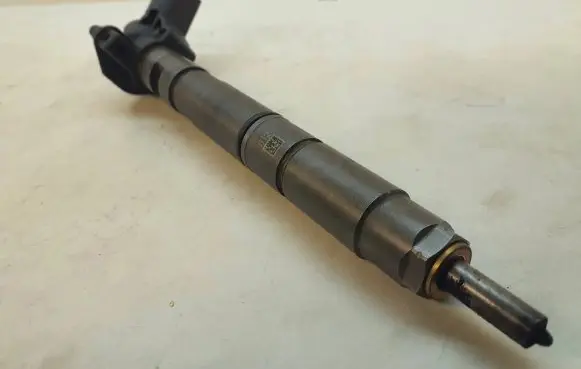 Audi A6 S6 C6 4F Fuel injector 059130277BD