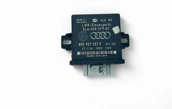 Audi A3 S3 8L Light module LCM 5LA00837901 8P0907357F